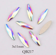 Load image into Gallery viewer, Shaped Rhinestones 20pcs